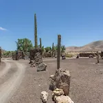 Oasis San Martin El فيلة