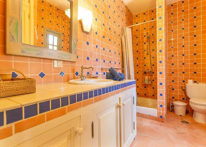 فيلة Oasis San Martin El