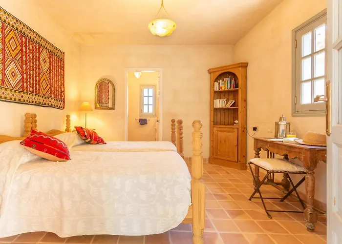 فيلة Oasis San Martin El